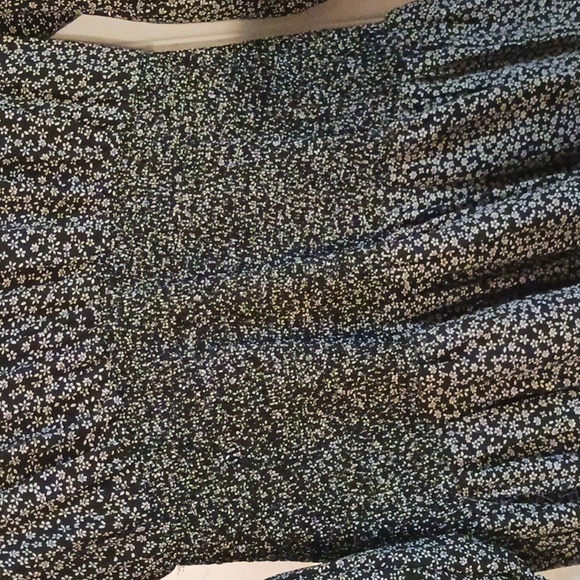 Francescas Collection, polka dot, drop cinched waist, flare mini size Medium - Picture 4 of 6